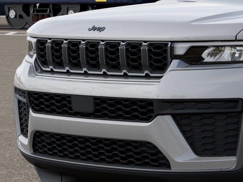 New 2026 Jeep Grand Cherokee Altitude AWD/4WD image 37