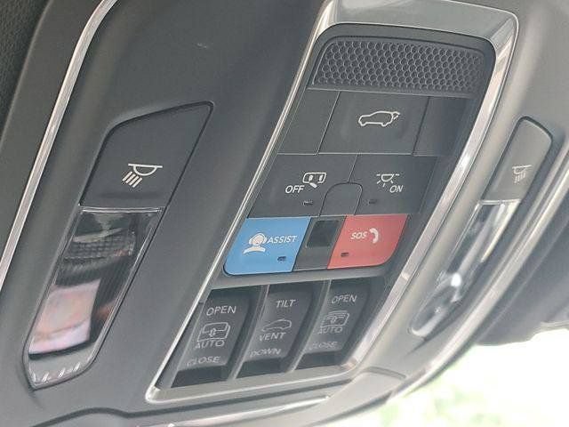 New 2026 Jeep Grand Cherokee L Limited w/ Limited Altitude Package AWD/4WD image 31