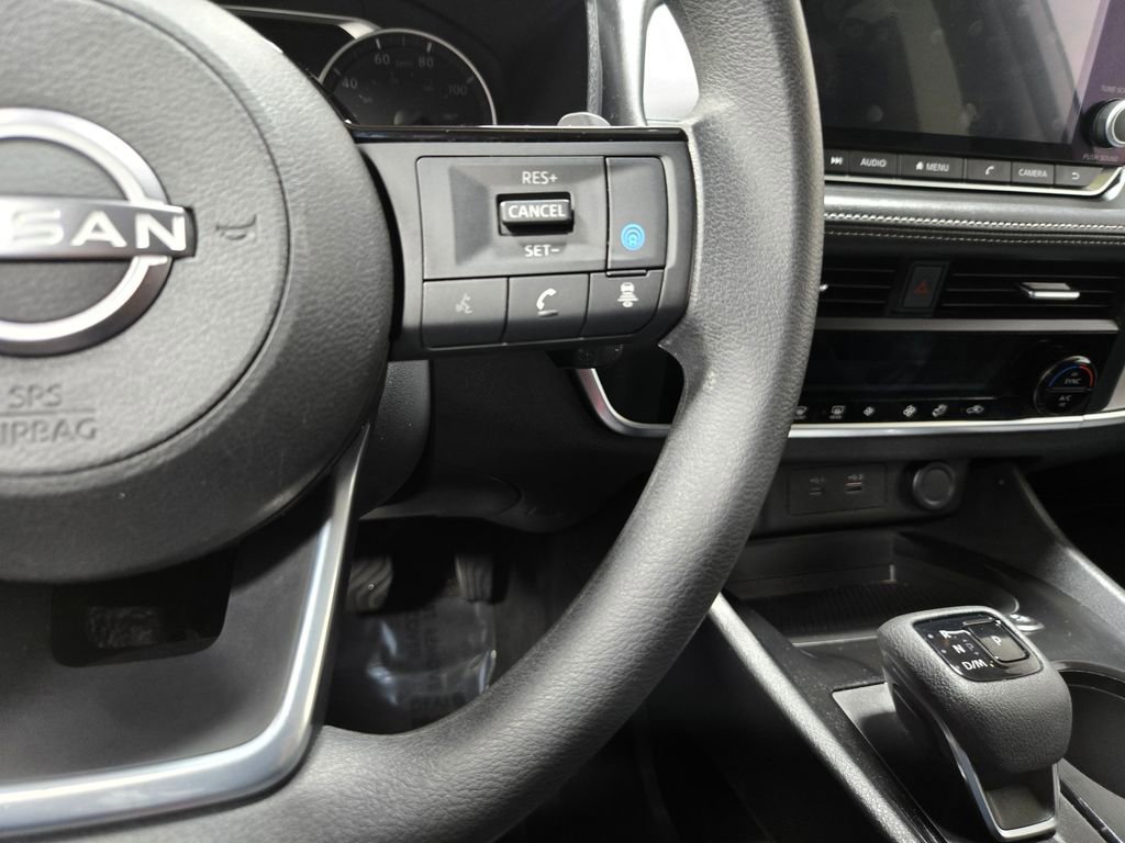 Used 2023 Nissan Rogue SV AWD/4WD image 13