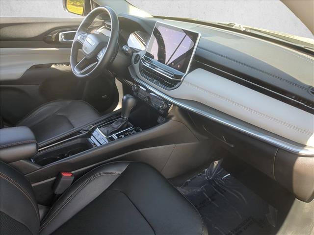 Used 2022 Jeep Compass Limited w/ Sun and Sound Group AWD/4WD image 22
