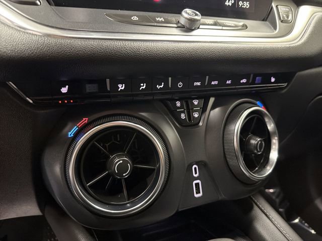 Certified 2024 Chevrolet Blazer LT w/ Convenience Package FWD image 28