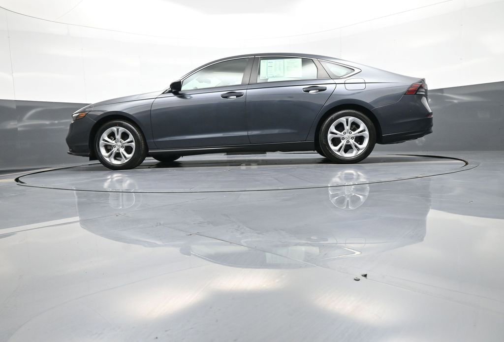 Used 2023 Honda Accord LX image 32
