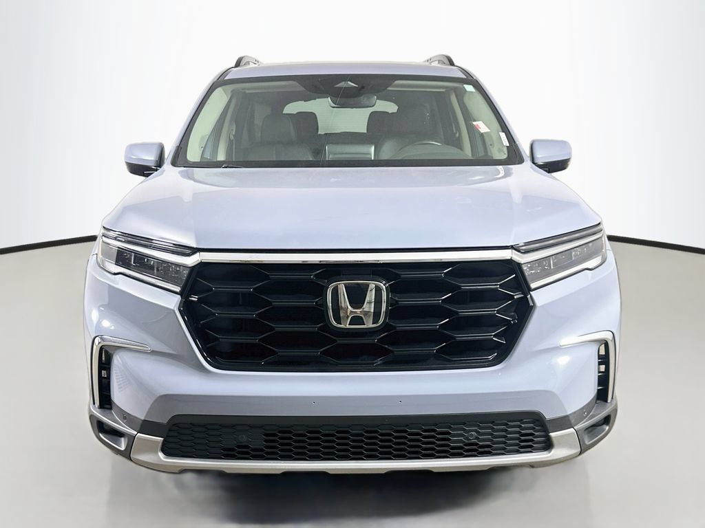 Used 2024 Honda Pilot Touring video 2