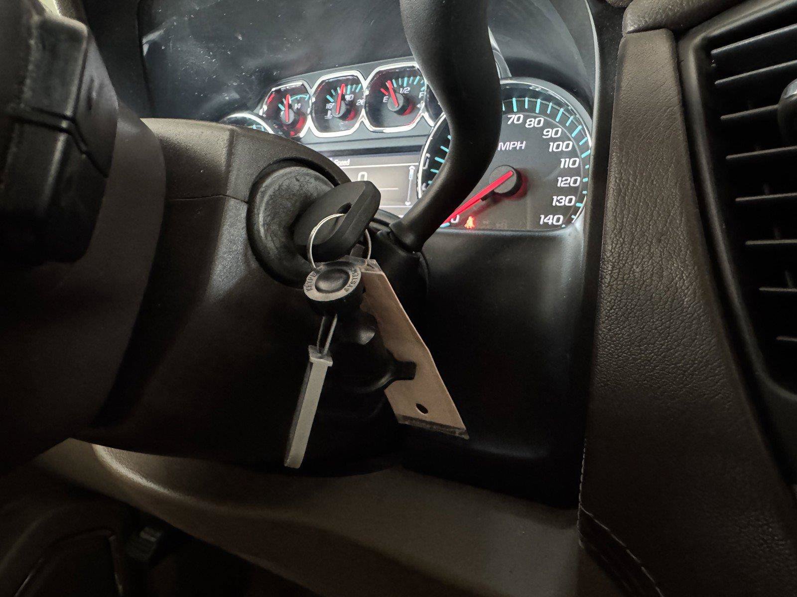 Used 2016 Chevrolet Suburban LS RWD image 18