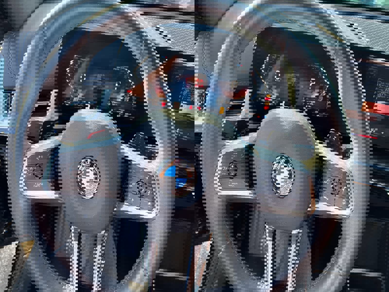 Used 2024 BMW X1 xDrive28i w/ Technology Package image 3