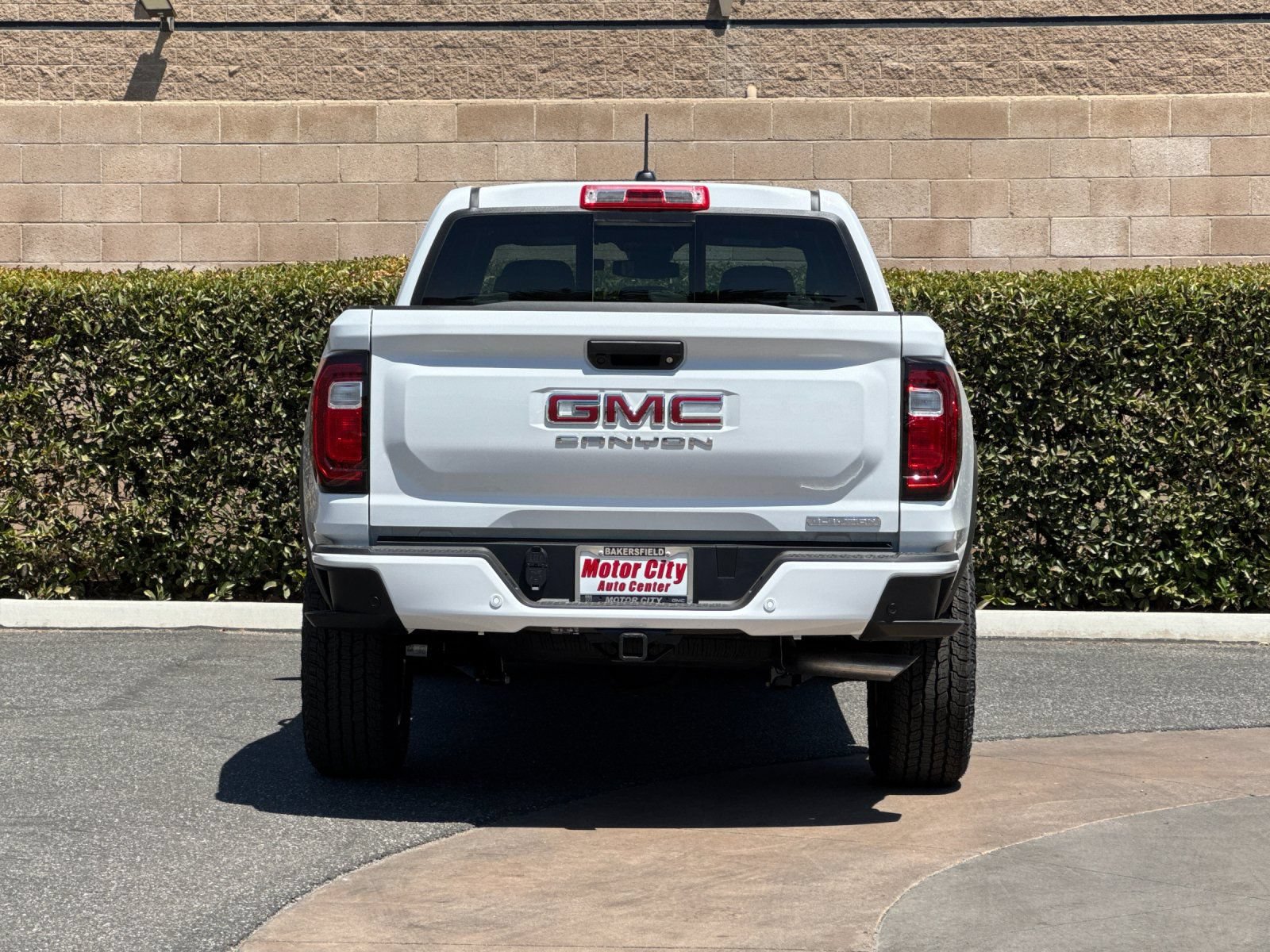 New 2026 GMC Canyon Elevation w/ Technology Package RWD image 5