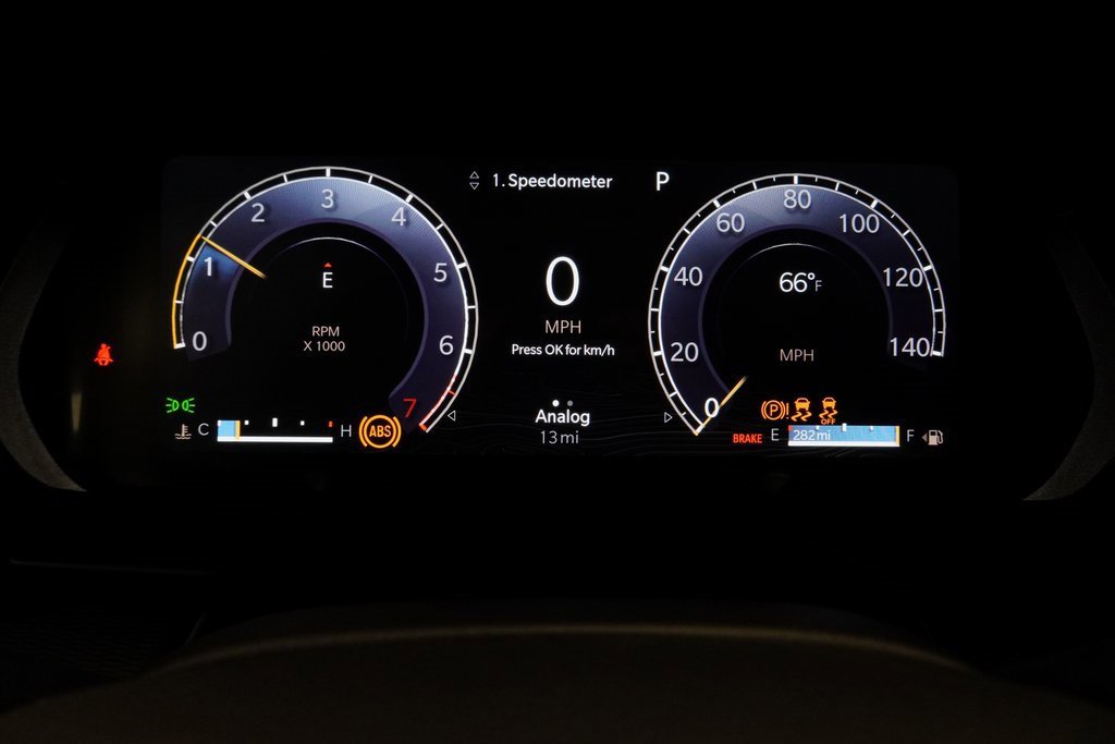 New 2025 Jeep Grand Cherokee Altitude image 21