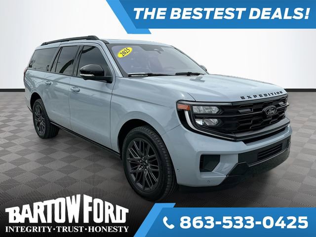 Used 2025 Ford Expedition Max Platinum w/ Stealth Performance Package image 3