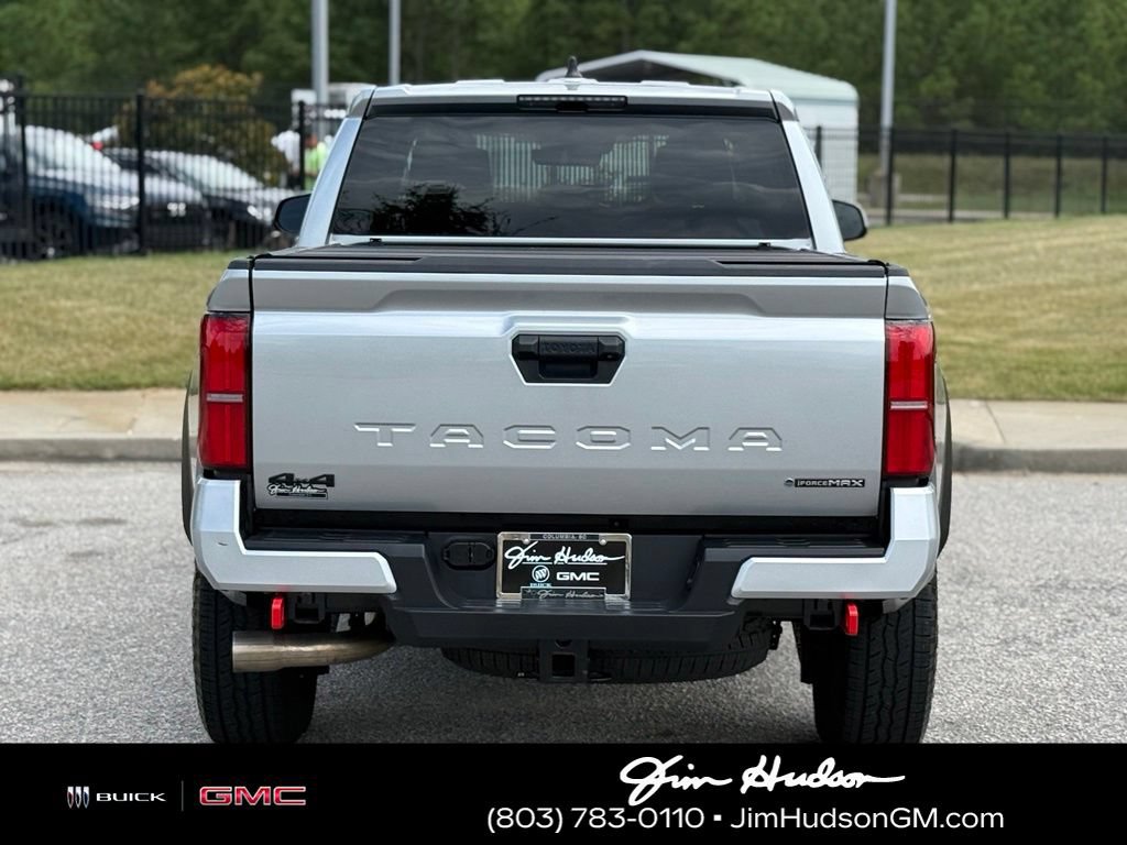 Used 2025 Toyota Tacoma TRD Off-Road AWD/4WD image 13