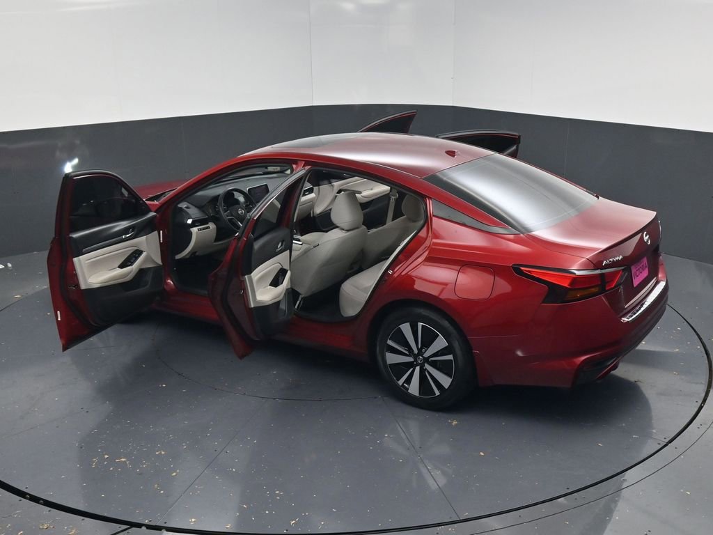 Used 2022 Nissan Altima 2.5 SV w/ SV Premium Package image 21