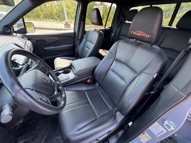 Used 2025 Honda Ridgeline TrailSport image 14