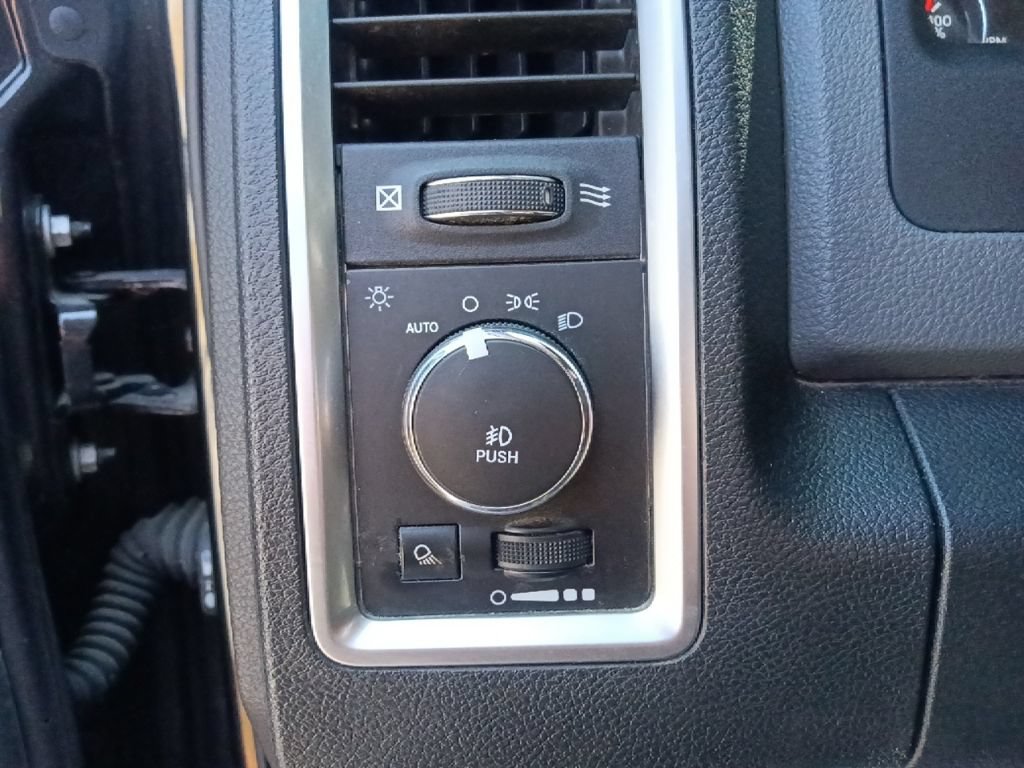 Used 2016 RAM 1500 Big Horn RWD image 17