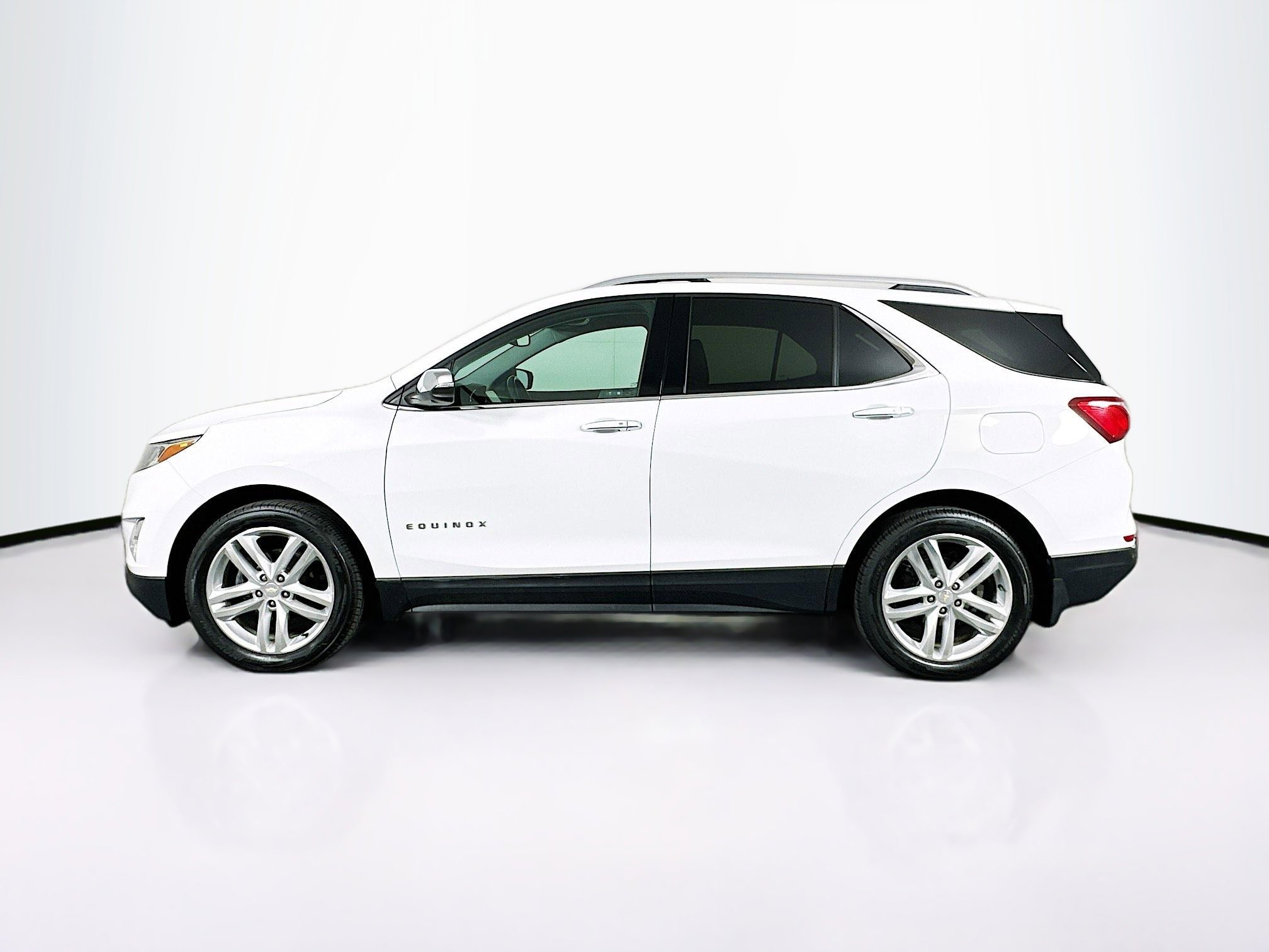 Used 2019 Chevrolet Equinox Premier image 4