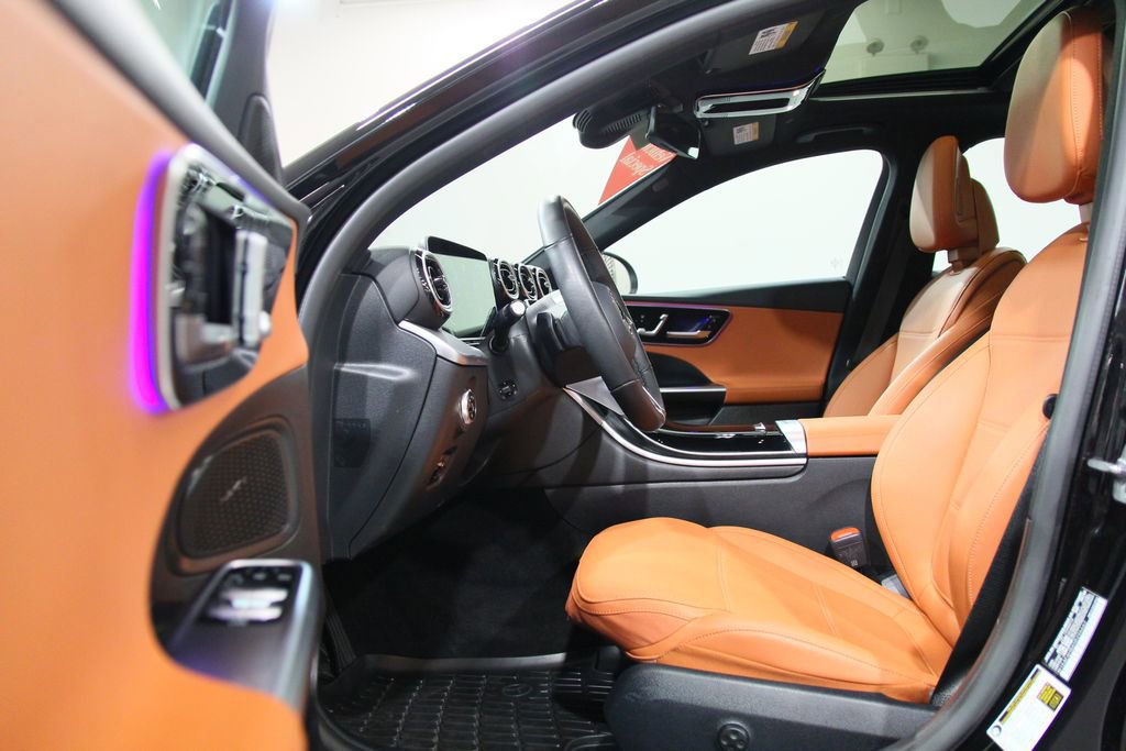 Certified 2025 Mercedes-Benz C 300 4MATIC Sedan image 4