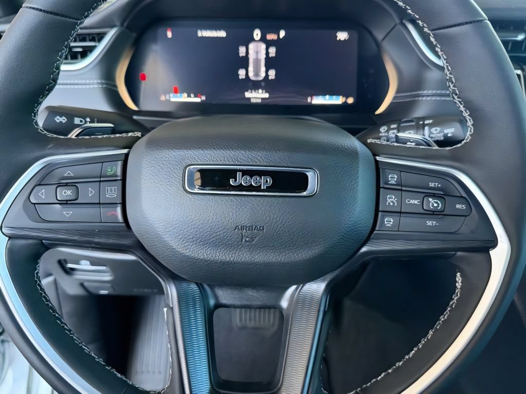 New 2026 Jeep Grand Cherokee Laredo X AWD/4WD image 15