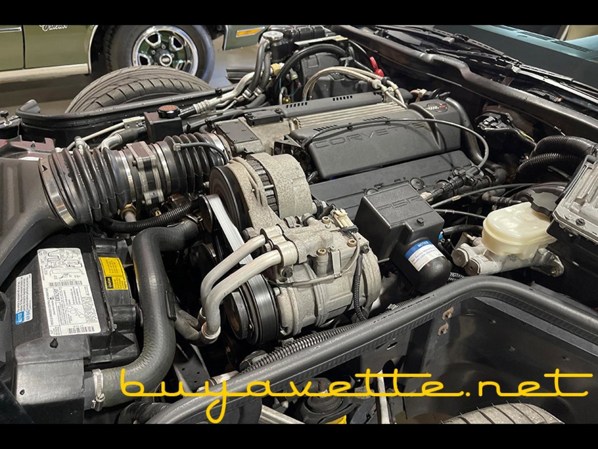 Used 1996 Chevrolet Corvette Coupe image 25