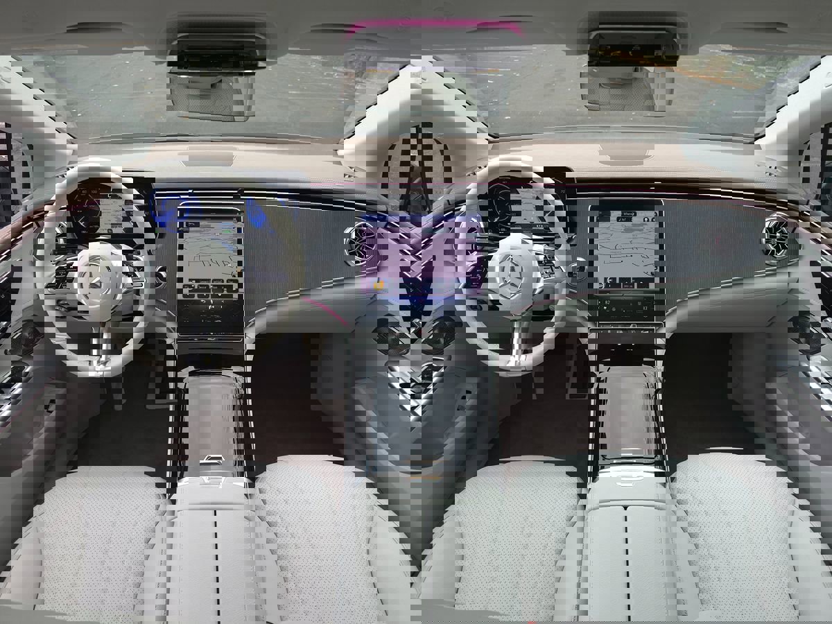 Used 2023 Mercedes-Benz EQE 350+ Sedan image 10