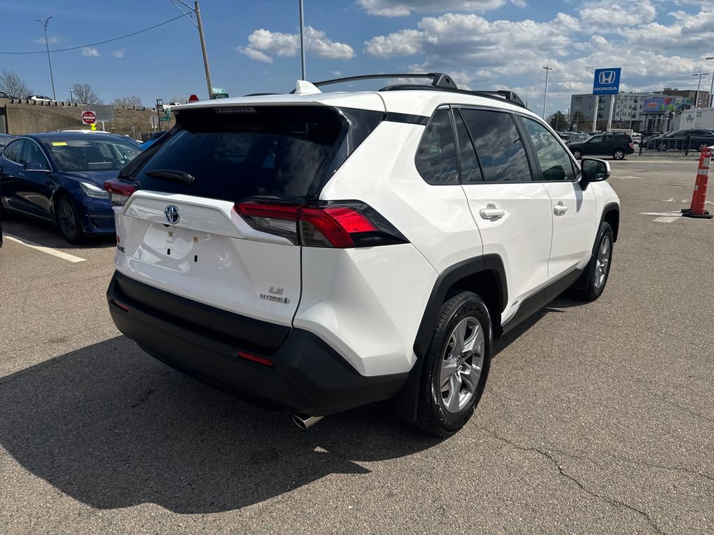 Used 2024 Toyota RAV4 LE image 8