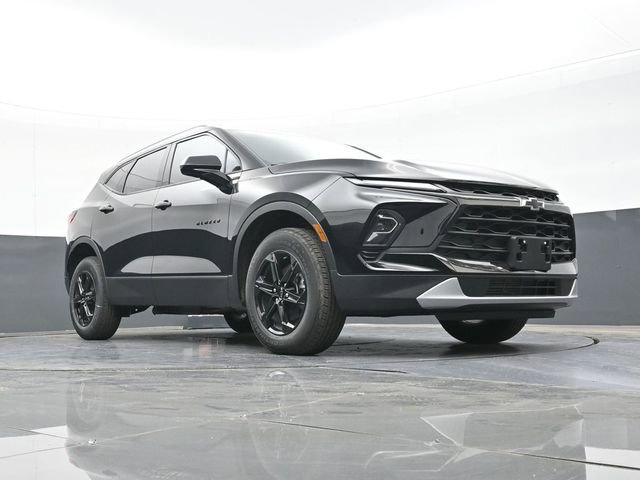 New 2025 Chevrolet Blazer LT w/ Midnight/Sport Edition FWD image 51
