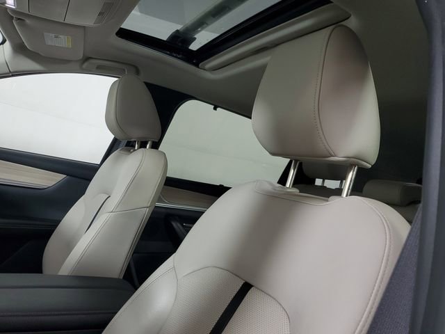 Certified 2024 MAZDA CX-90 Plug-In Hybrid w/ Preferred AWD/4WD image 24