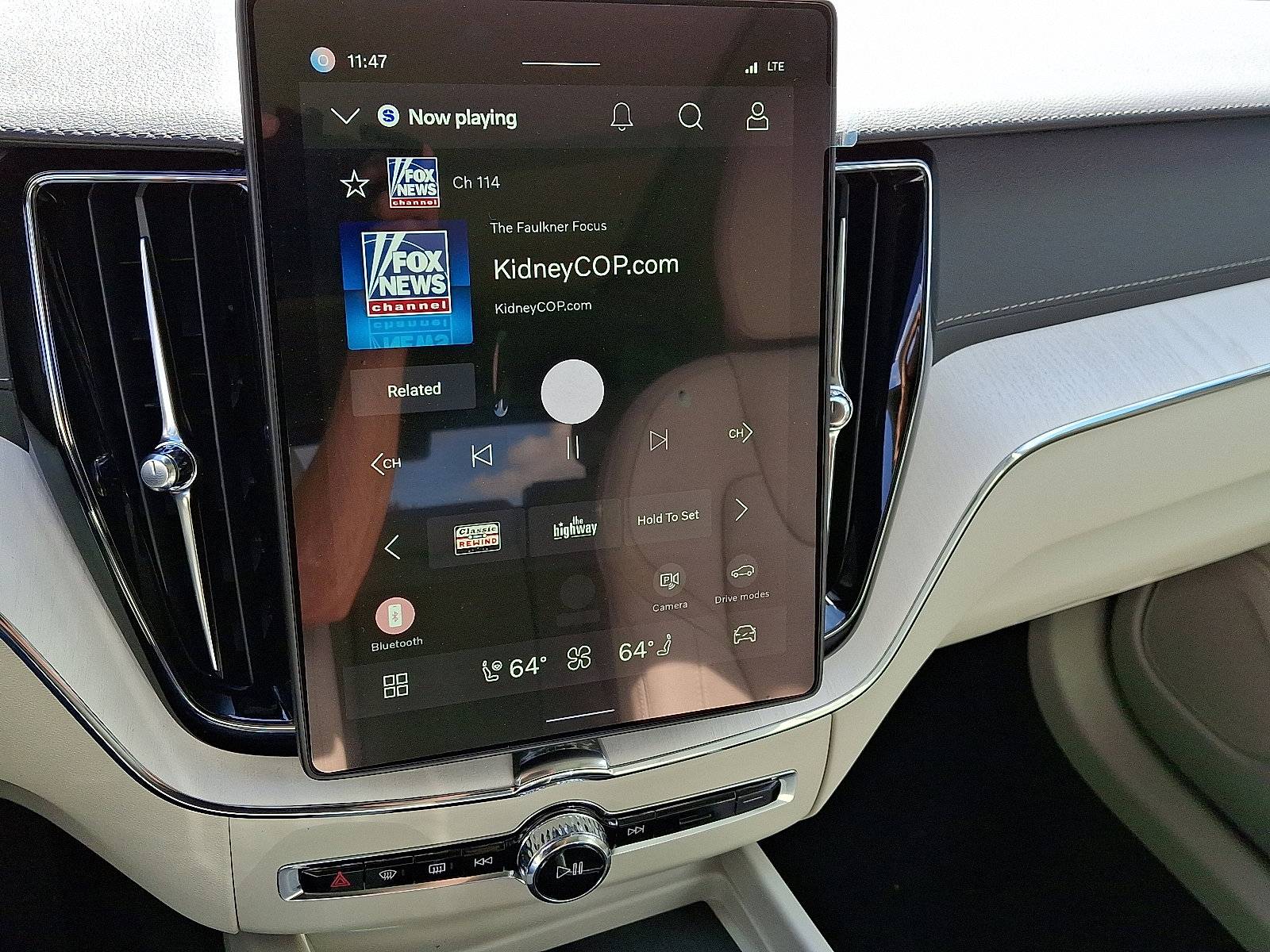 New 2026 Volvo XC60 B5 Ultra w/ Protection Package Premier image 11