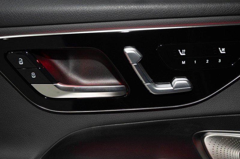 New 2026 Mercedes-Benz GLC 300 image 18
