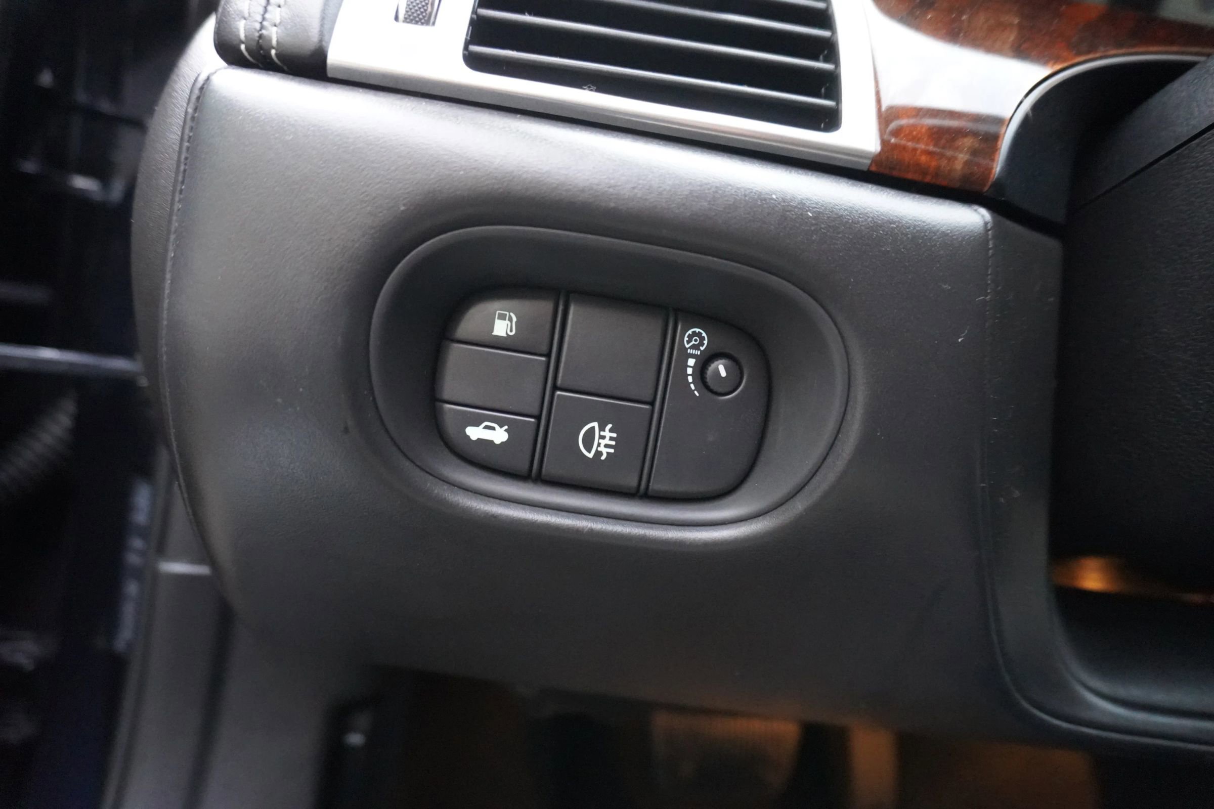 Used 2012 Jaguar XKR R image 22