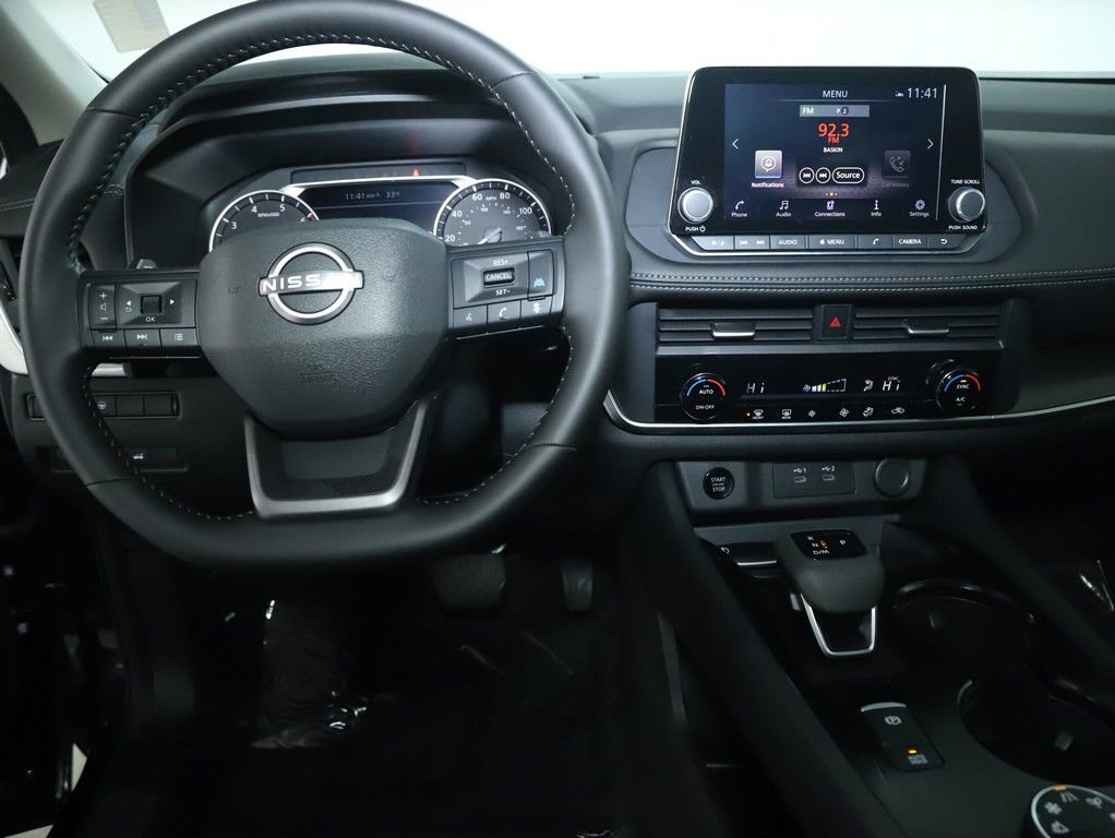 Certified 2026 Nissan Rogue SV image 29