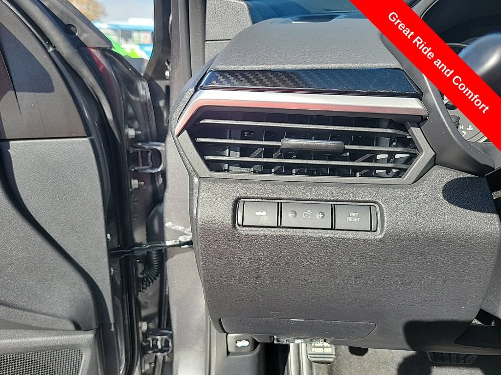 New 2025 Nissan Altima 2.5 SR w/ SR Premium Package FWD image 20
