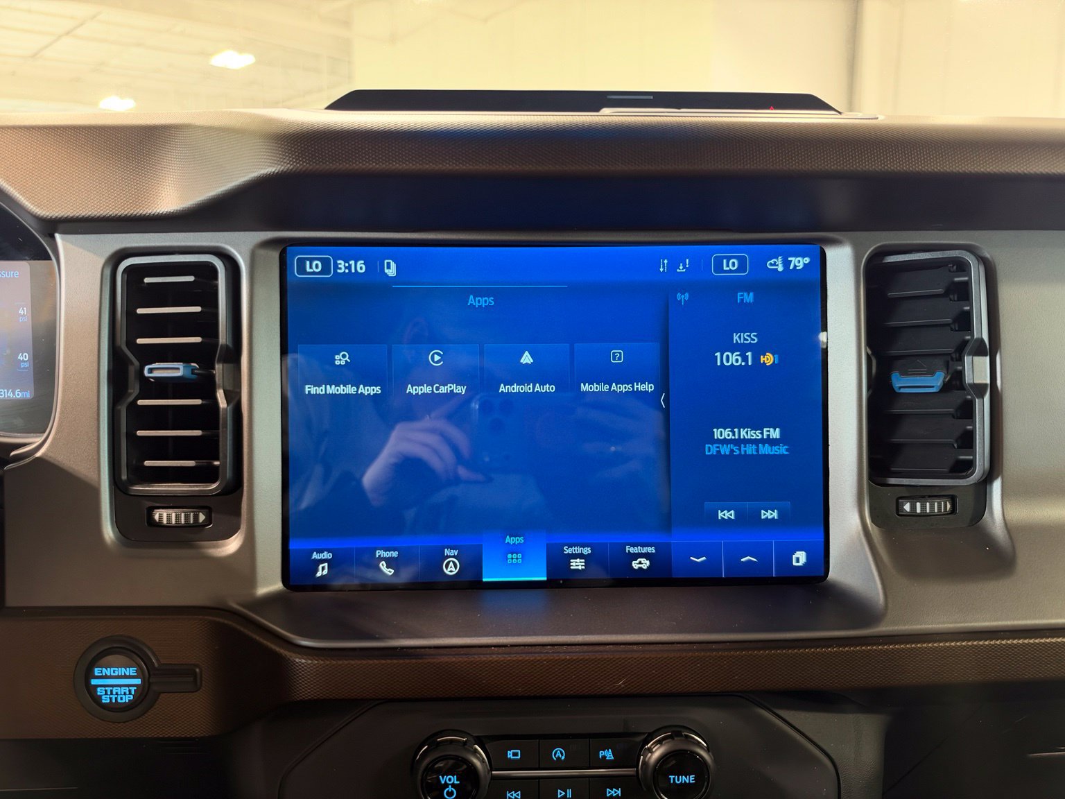 Used 2022 Ford Bronco Outer Banks AWD/4WD image 27