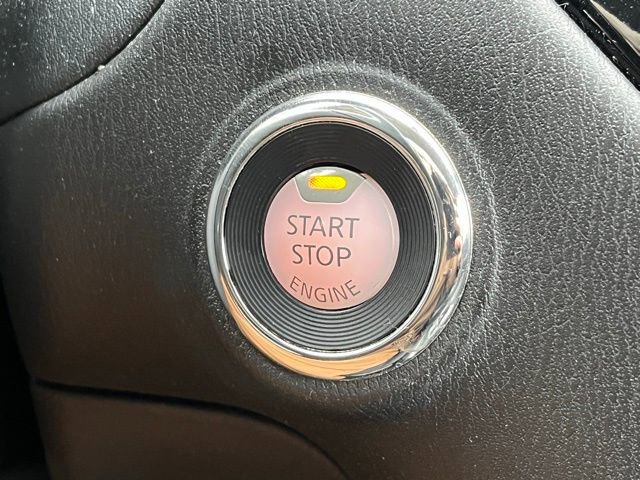 Used 2019 Nissan Pathfinder SV image 27