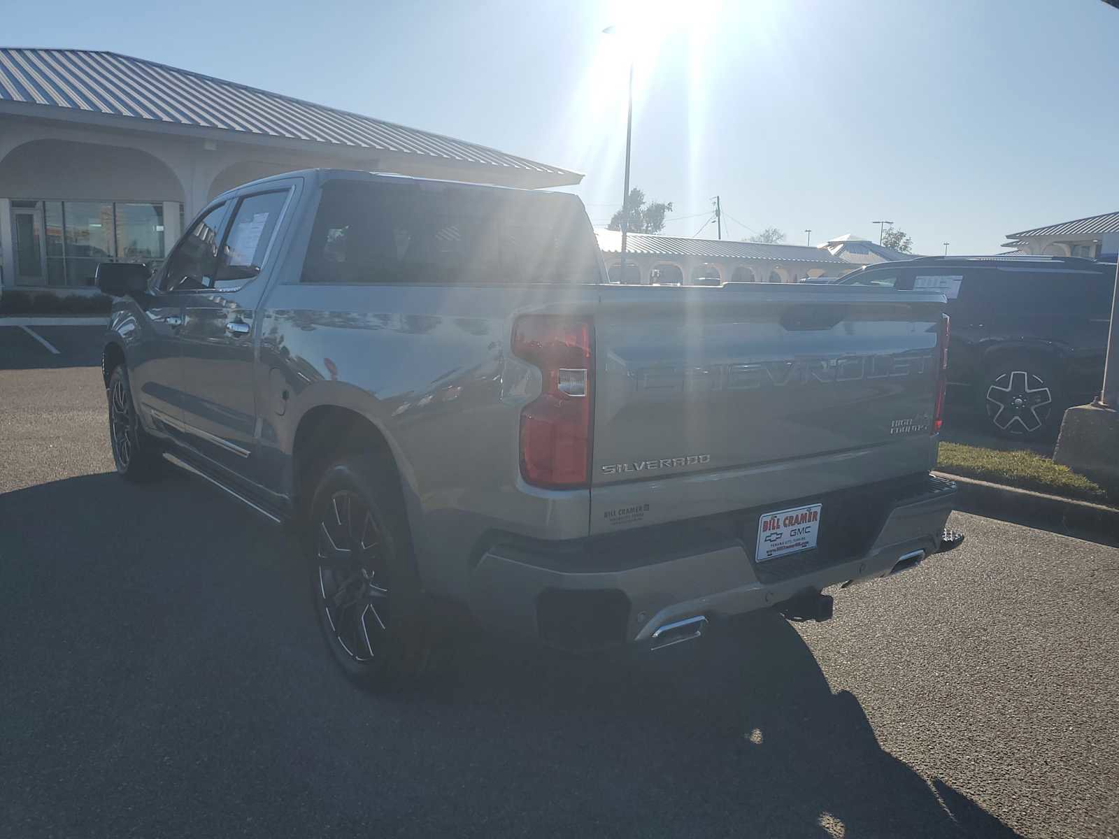 Certified 2023 Chevrolet Silverado 1500 High Country AWD/4WD image 3