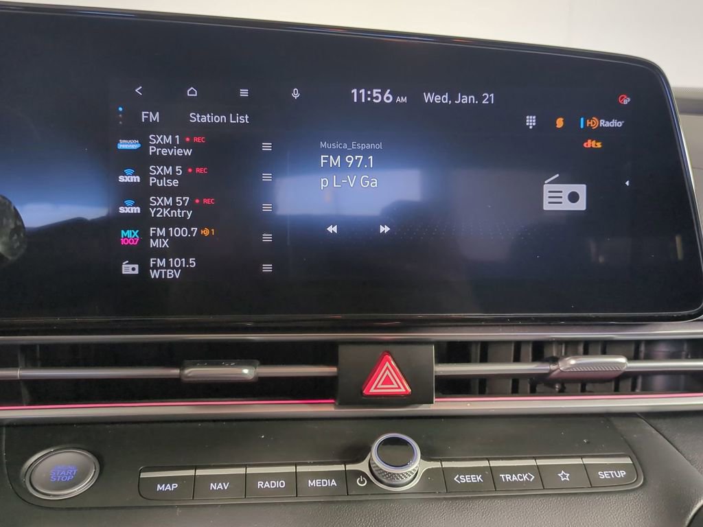 Certified 2024 Hyundai Elantra SEL image 19