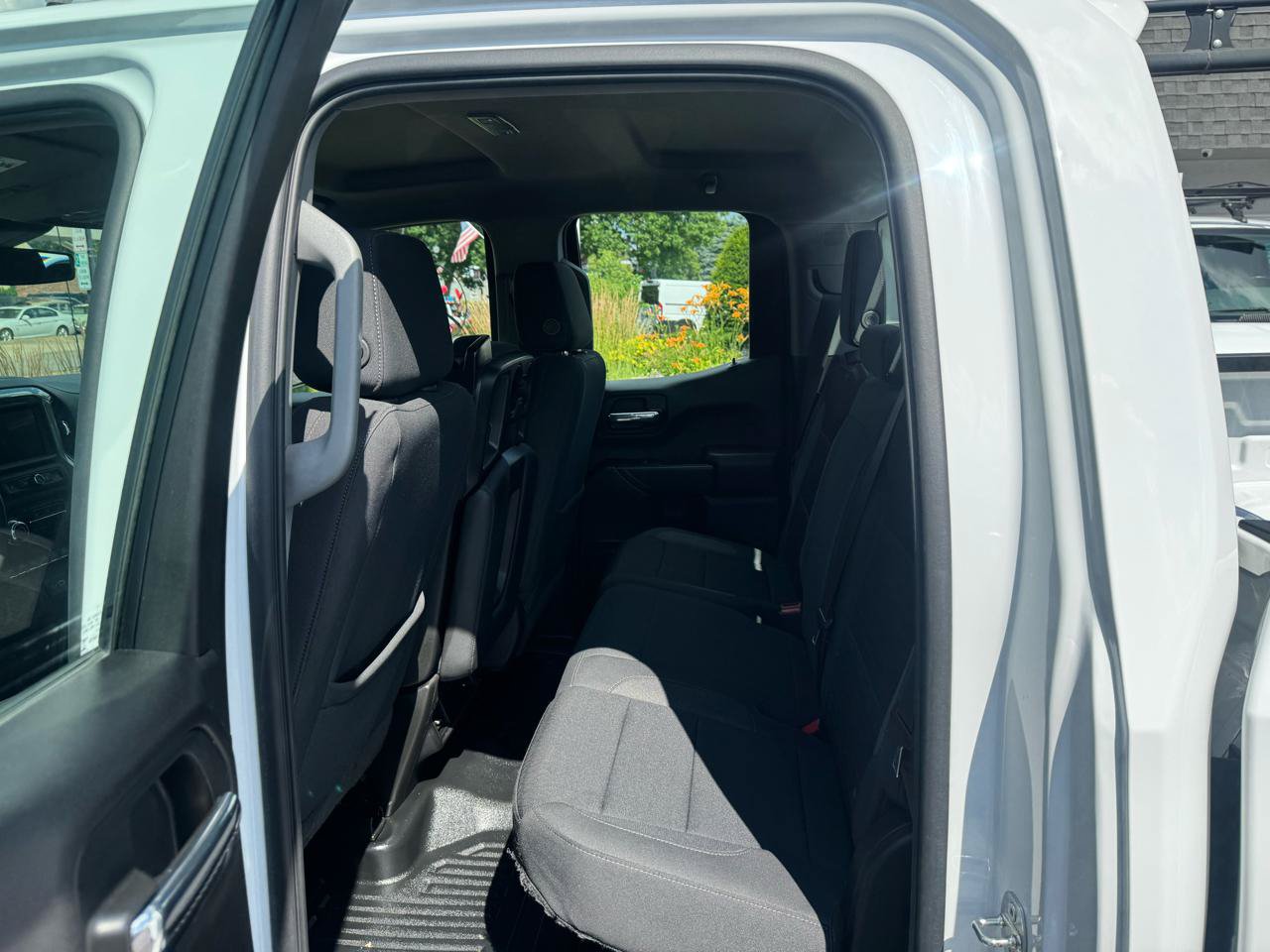 Used 2022 GMC Sierra 1500 Pro w/ 1SA Safety Plus Package AWD/4WD image 15