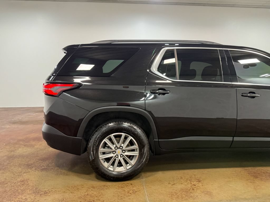 Used 2023 Chevrolet Traverse LT AWD/4WD image 33