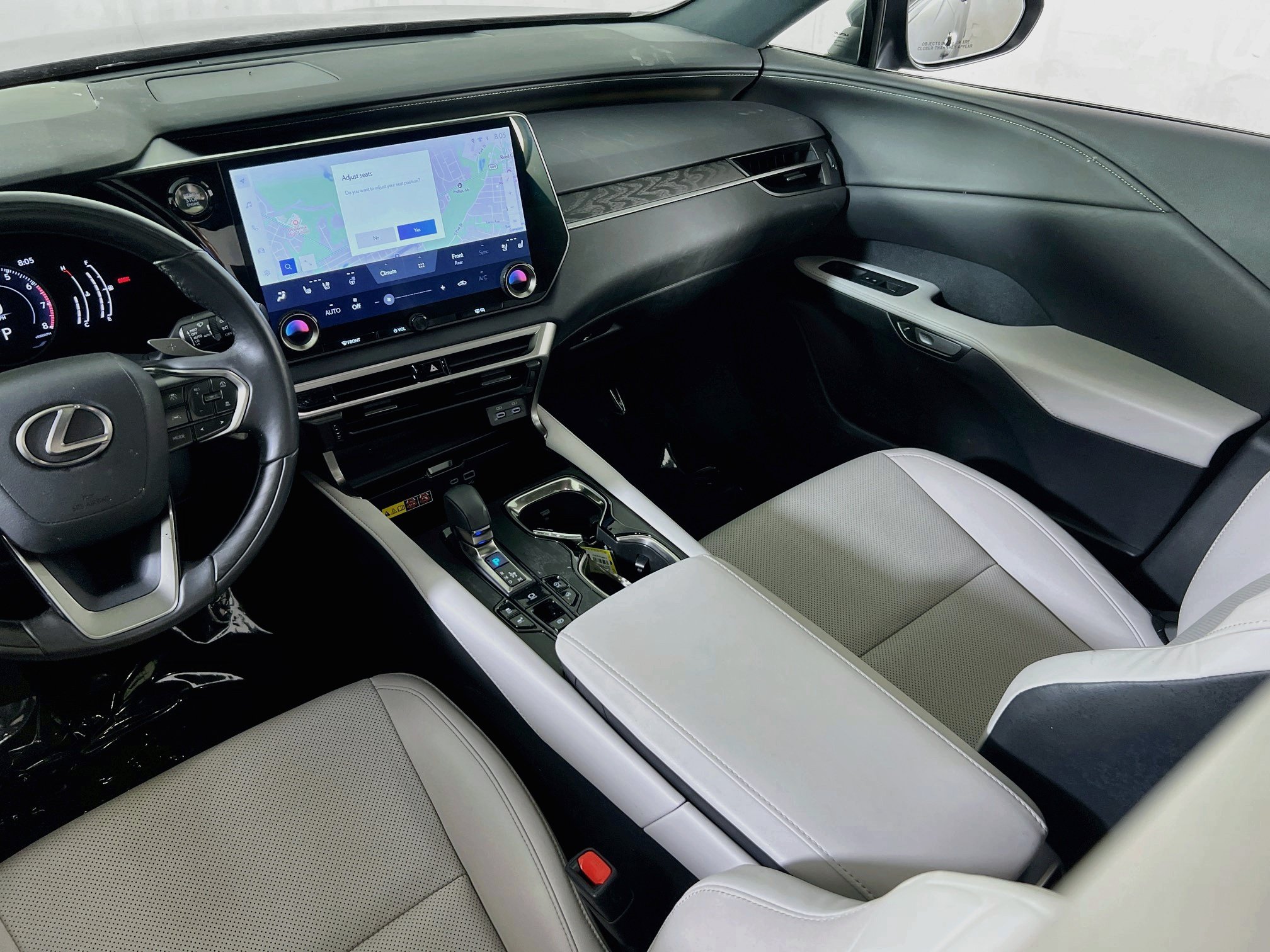 Used 2023 Lexus RX 350 Premium w/ Accessory Package AWD/4WD image 24