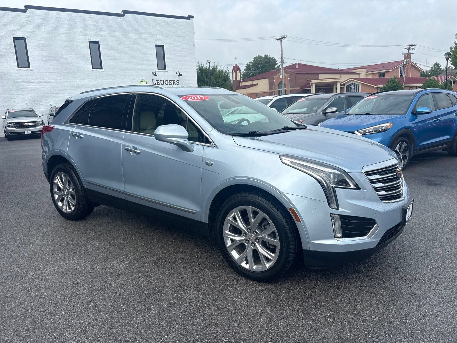 Used 2017 Cadillac XT5 Luxury w/ Driver Awareness Package AWD/4WD image 6