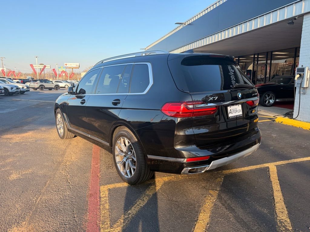 Used 2022 BMW X7 xDrive40i image 2