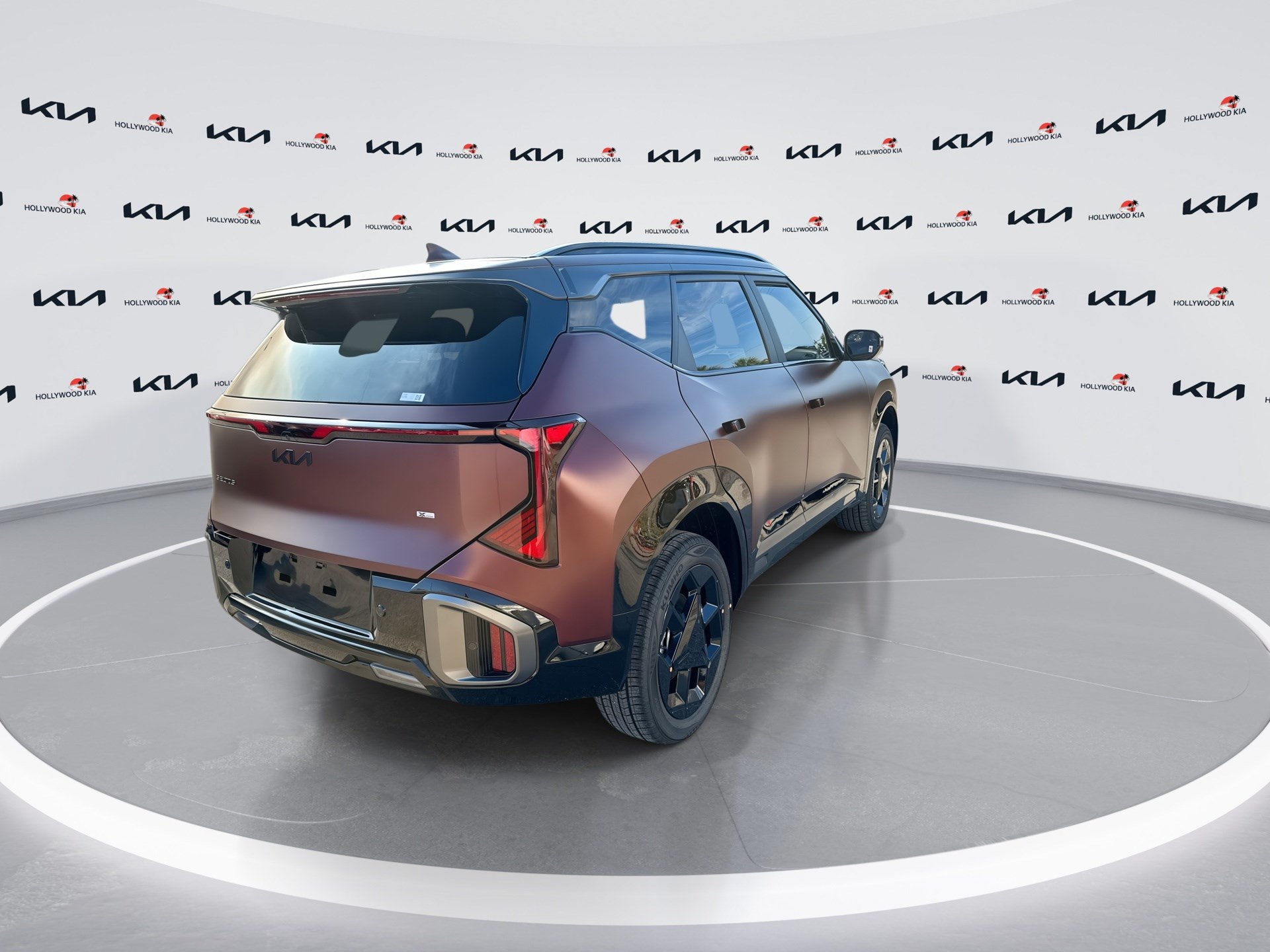 New 2027 Kia Seltos X-Line S w/ X-Line S Premium Package AWD/4WD image 8