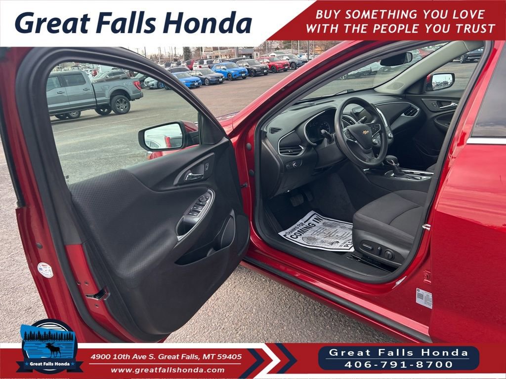 Used 2024 Chevrolet Malibu LT image 11