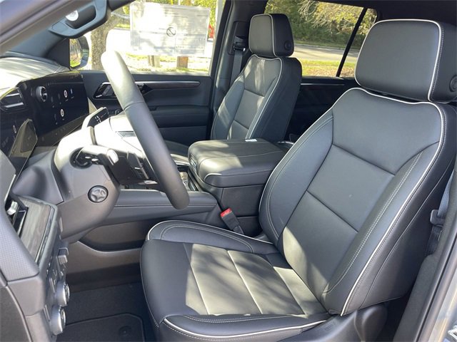 New 2026 Chevrolet Suburban Premier w/ Sun And Tow Package image 11