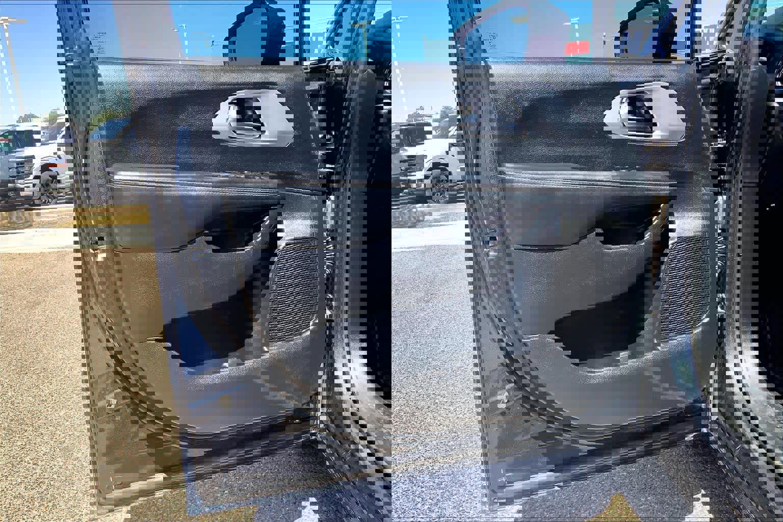 Used 2020 Chrysler Pacifica Touring w/ S Appearance Package FWD image 21