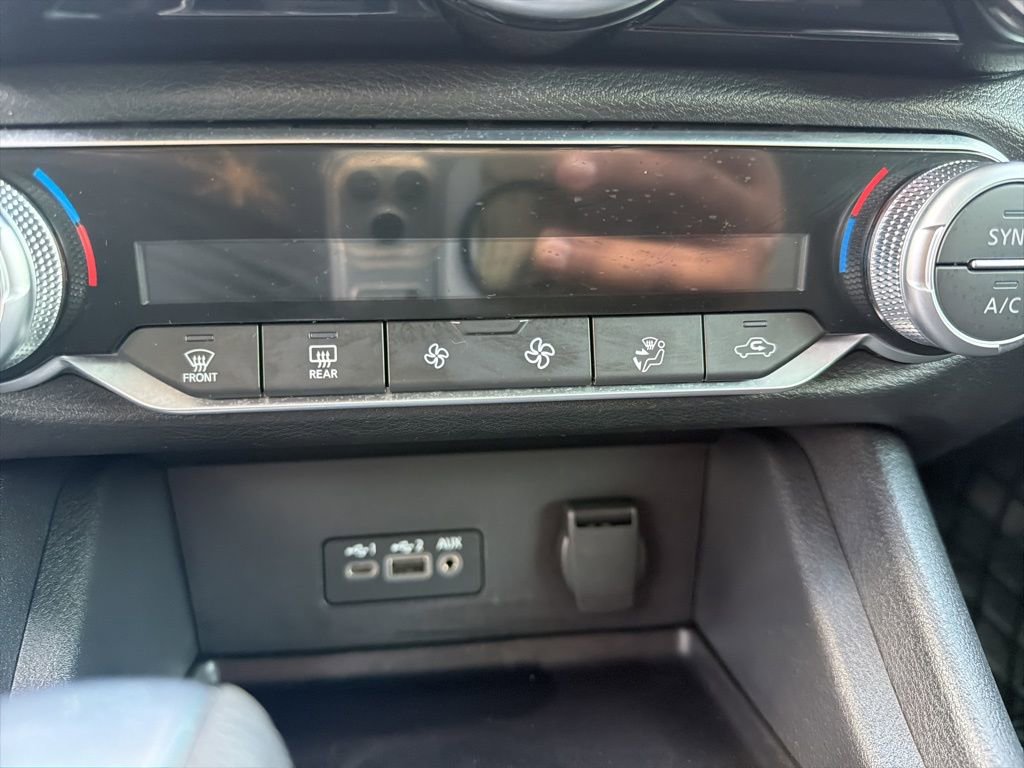 Used 2020 Nissan Sentra SV image 14