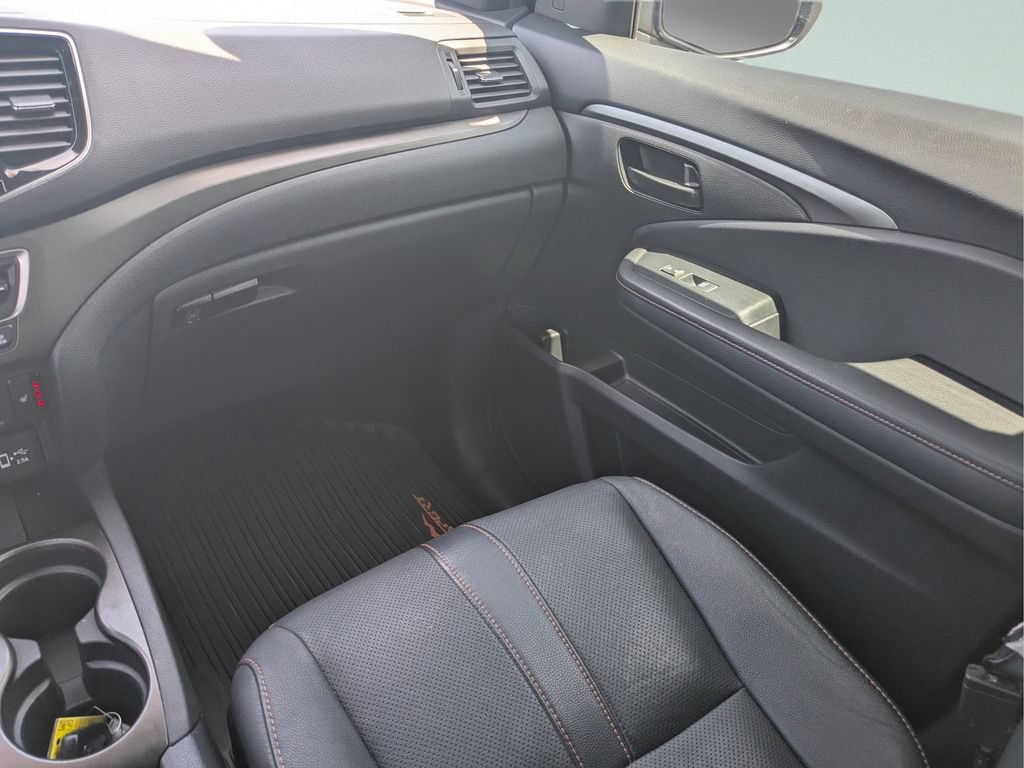 Used 2022 Honda Pilot TrailSport image 14