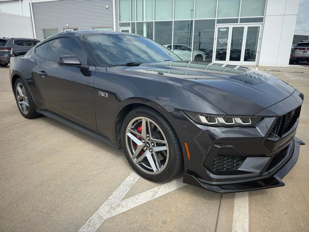 Used 2024 Ford Mustang GT Premium image 2