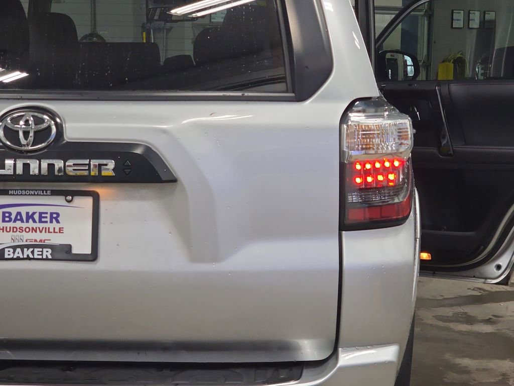 Used 2022 Toyota 4Runner TRD Off-Road Premium image 34