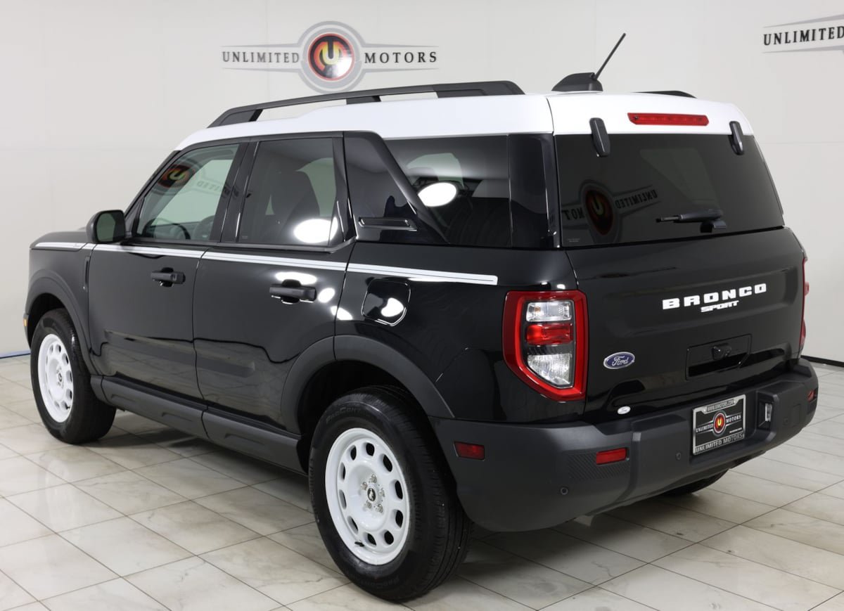 Used 2025 Ford Bronco Sport Heritage w/ Convenience Package AWD/4WD image 4
