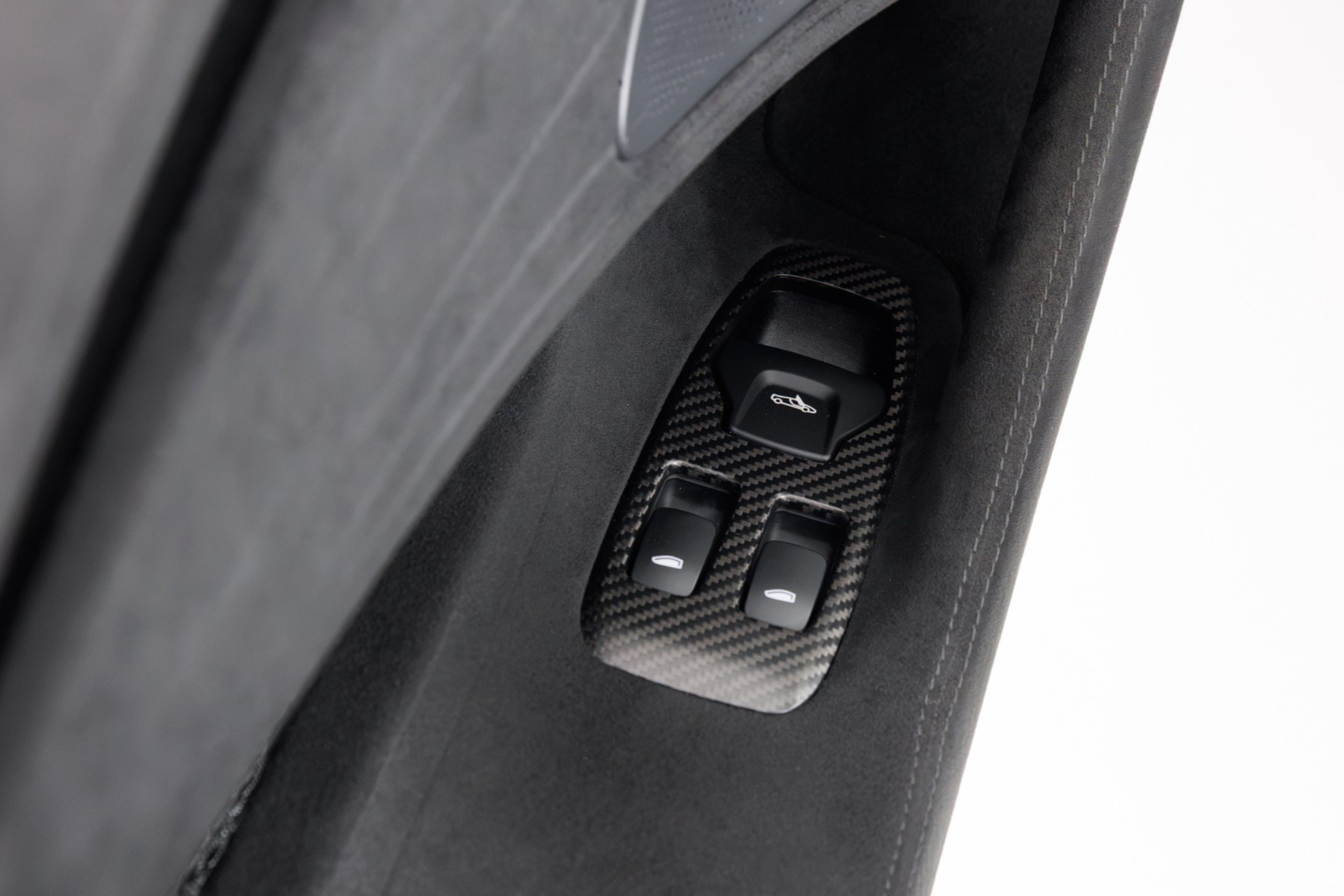 Used 2020 McLaren 600LT Spider RWD image 34