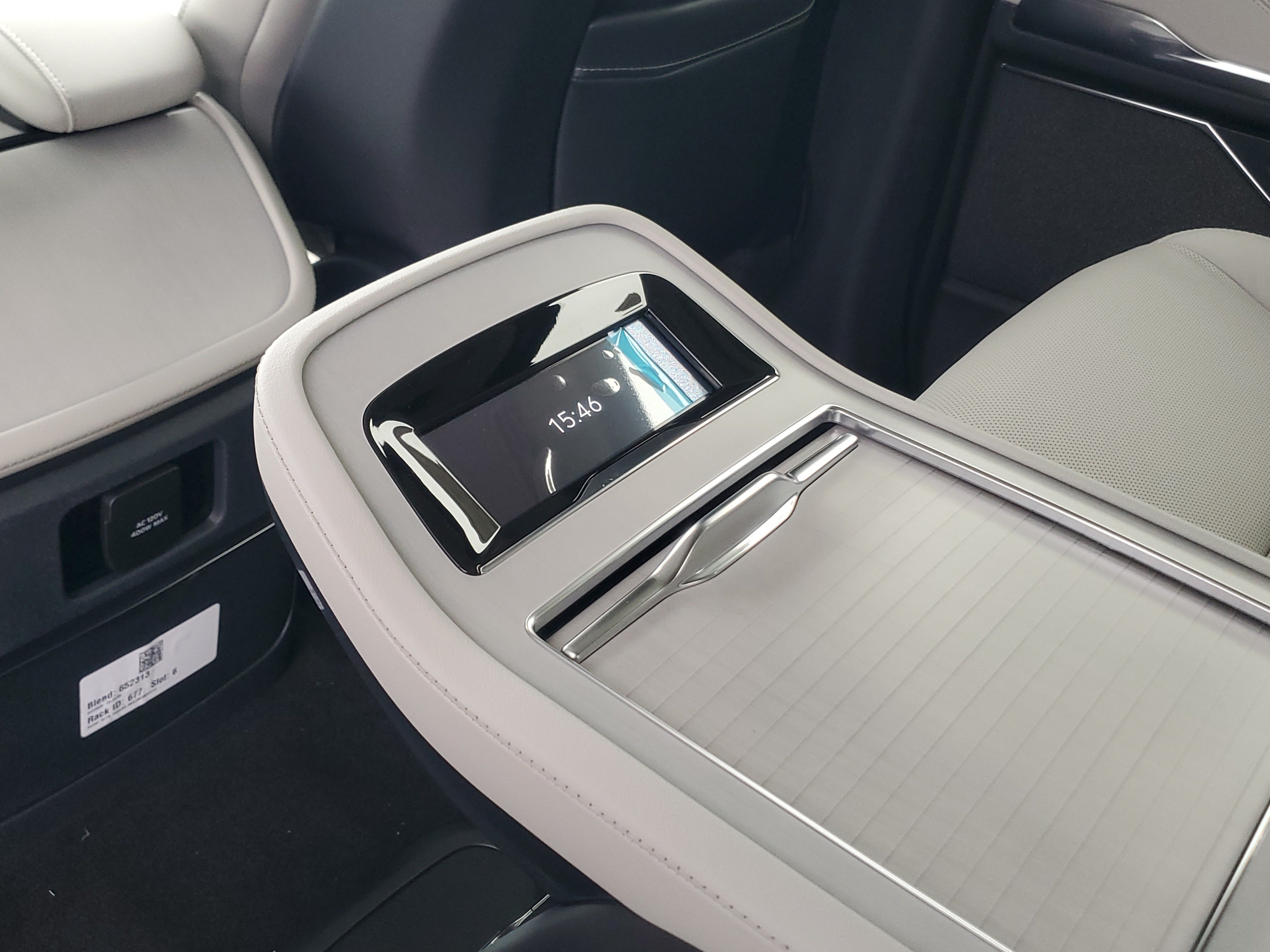 New 2026 Lincoln Navigator Reserve AWD/4WD image 29