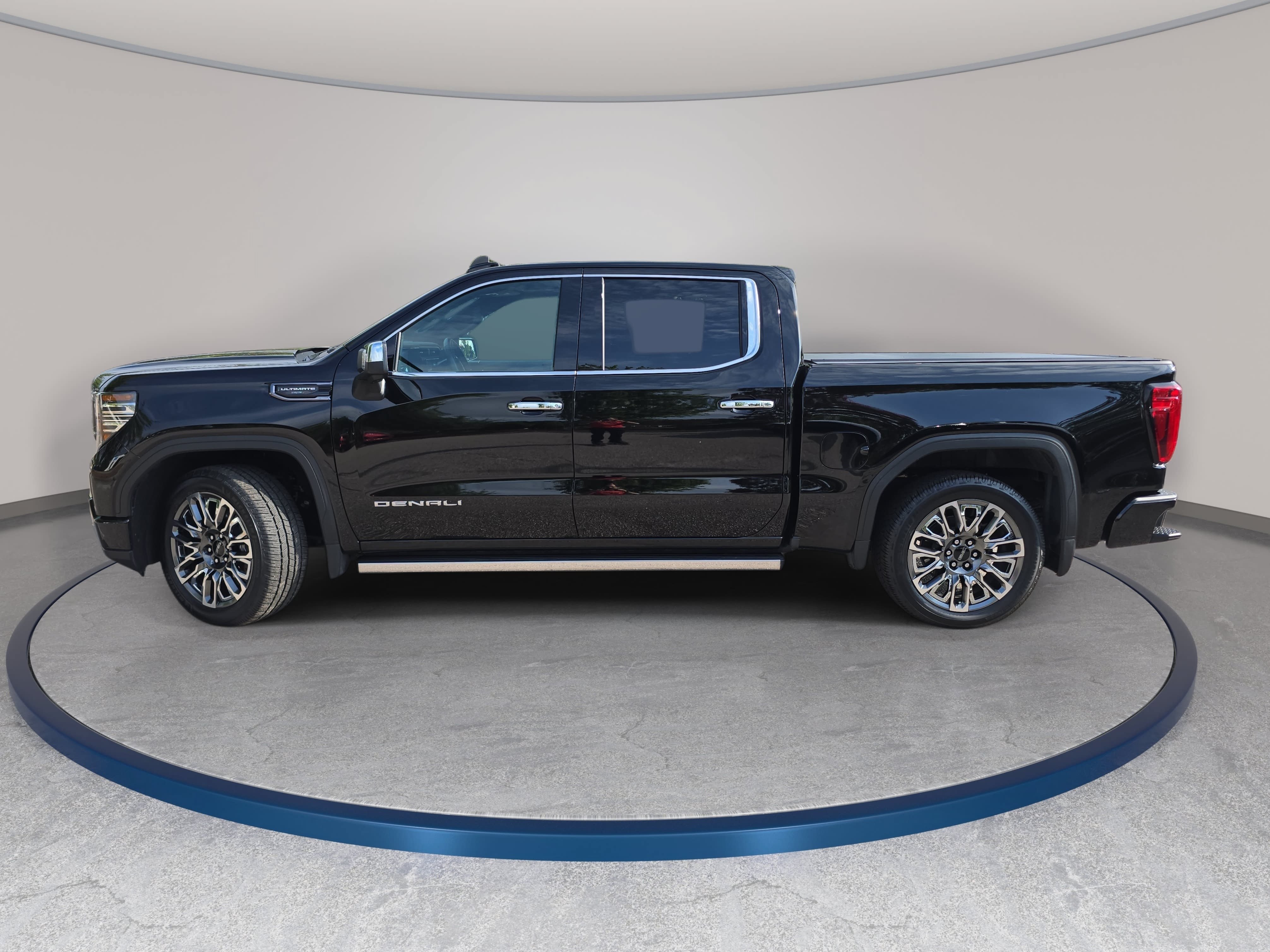 Used 2024 GMC Sierra 1500 Denali Ultimate AWD/4WD image 8